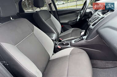 Седан Ford Focus 2011 в 