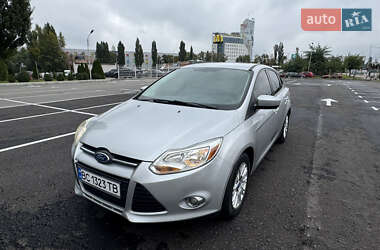Седан Ford Focus 2011 в 