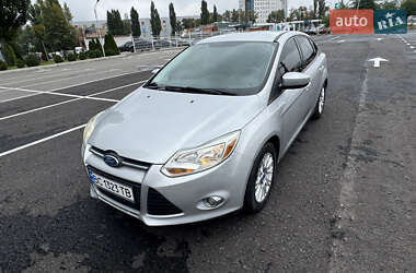 Седан Ford Focus 2011 в 