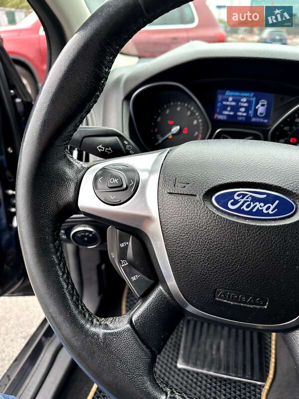 Хэтчбек Ford Focus 2013 в Киеве
