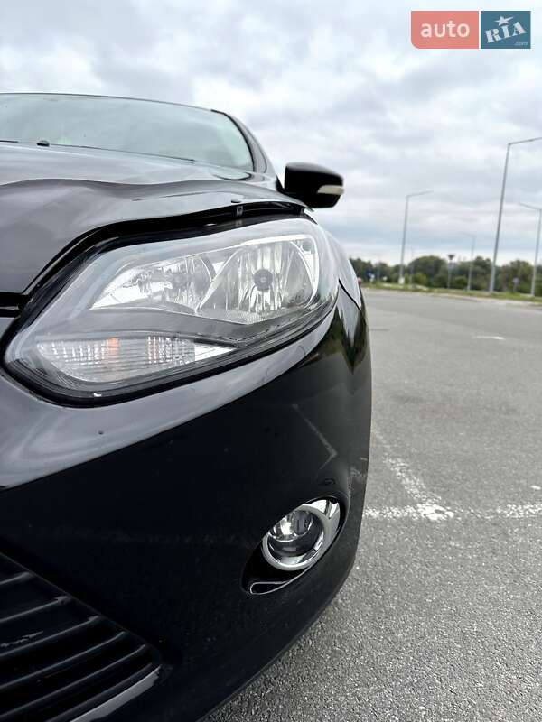 Хэтчбек Ford Focus 2013 в Киеве