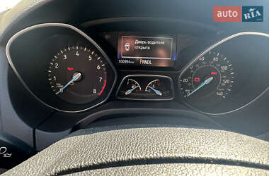 Седан Ford Focus 2015 в 