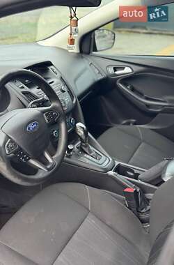 Седан Ford Focus 2014 в  фото 16 Седан Ford Focus 2014 в