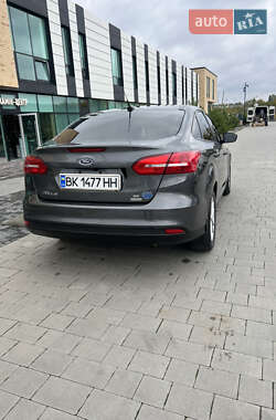 Седан Ford Focus 2018 в 