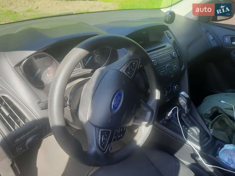 Хэтчбек Ford Focus 2015 в Киеве фото 2 Хэтчбек Ford Focus 2015 в Киеве