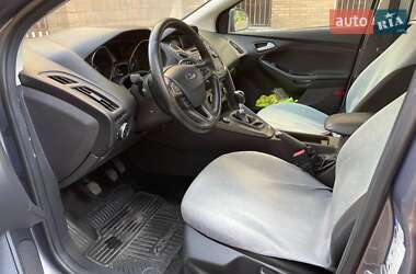 Седан Ford Focus 2015 в 
