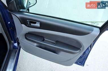 Универсал Ford Focus 2010 в 