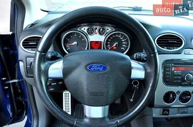 Универсал Ford Focus 2010 в 