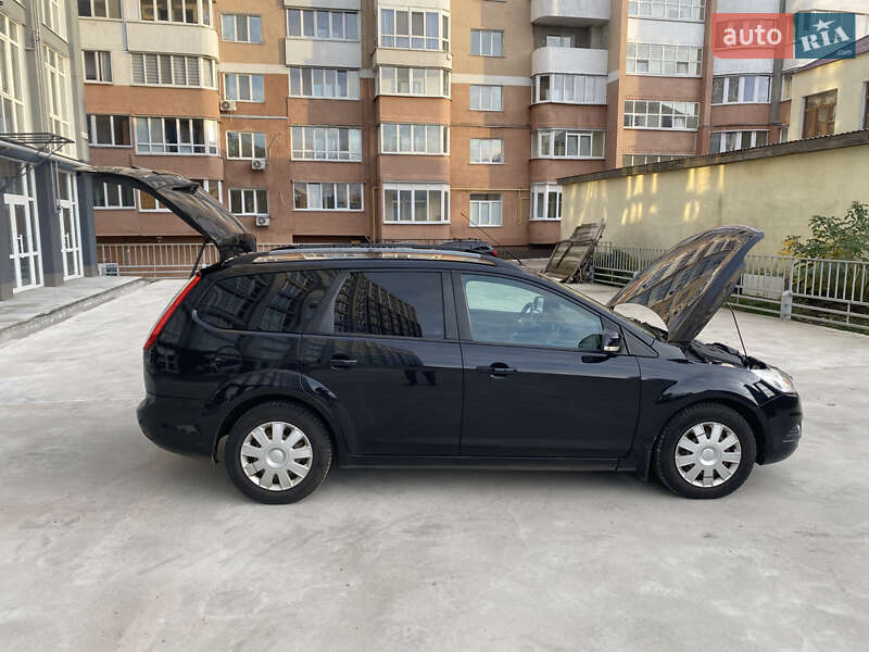 Універсал Ford Focus 2009 в Чернігові