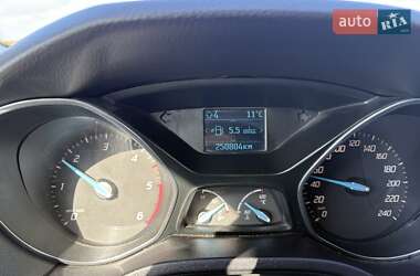 Универсал Ford Focus 2012 в 