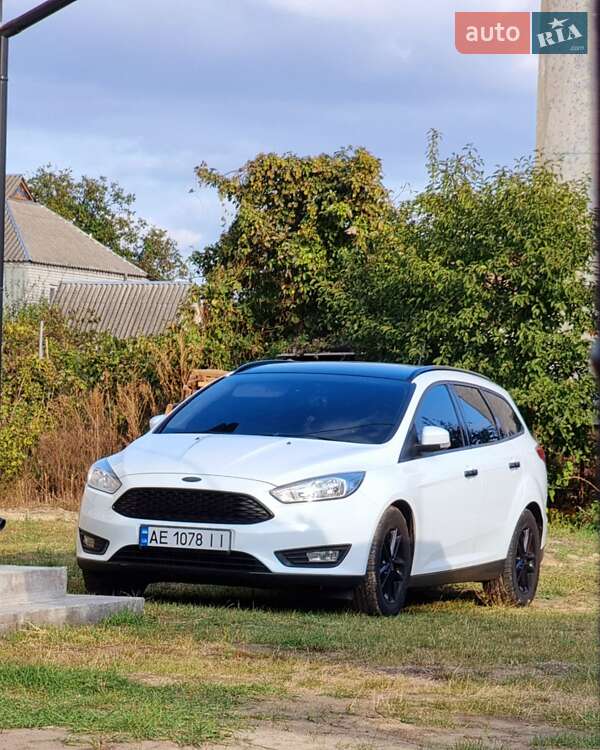 Универсал Ford Focus 2017 в Днепре