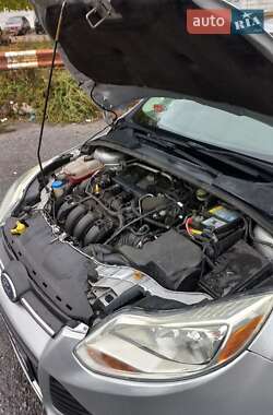 Седан Ford Focus 2014 в 