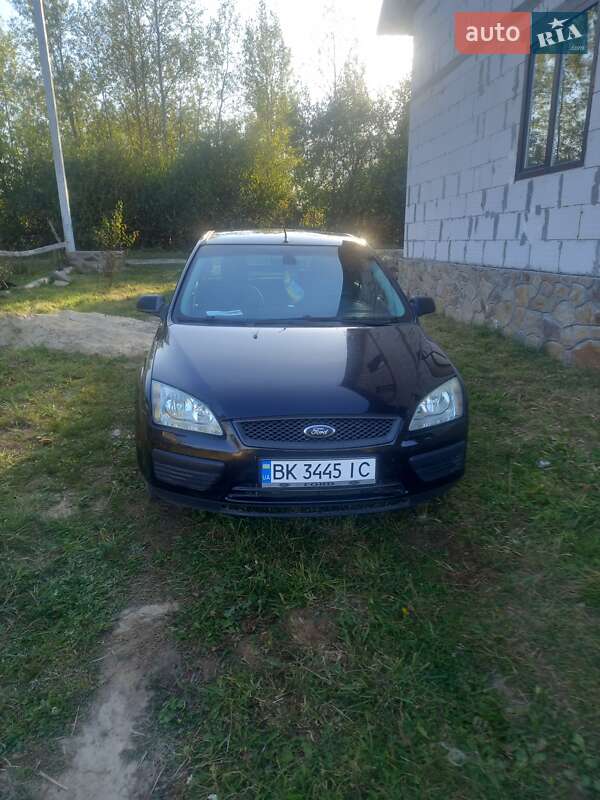 Седан Ford Focus 2005 в Ровно