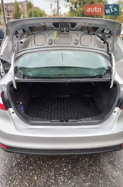 Седан Ford Focus 2014 в 