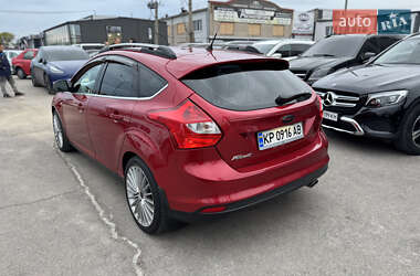 Хэтчбек Ford Focus 2012 в 