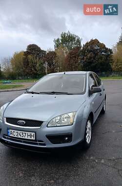 Хэтчбек Ford Focus 2005 в Владимире