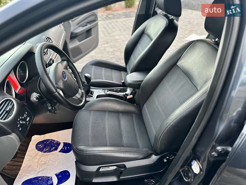 Универсал Ford Focus 2010 в Вараше фото 13 Универсал Ford Focus 2010 в Вараше