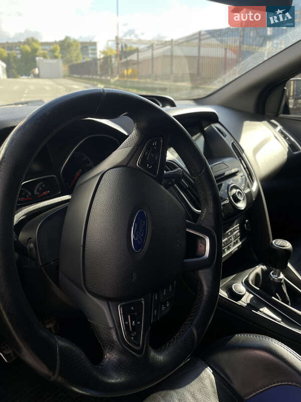 Хетчбек Ford Focus 2016 в Києві