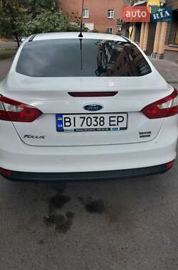 Седан Ford Focus 2014 в 