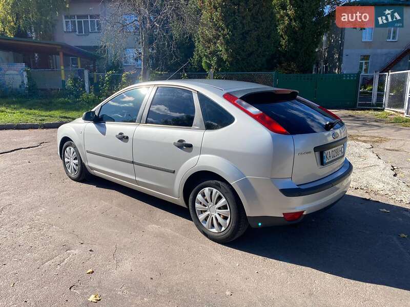 Хэтчбек Ford Focus 2005 в Житомире