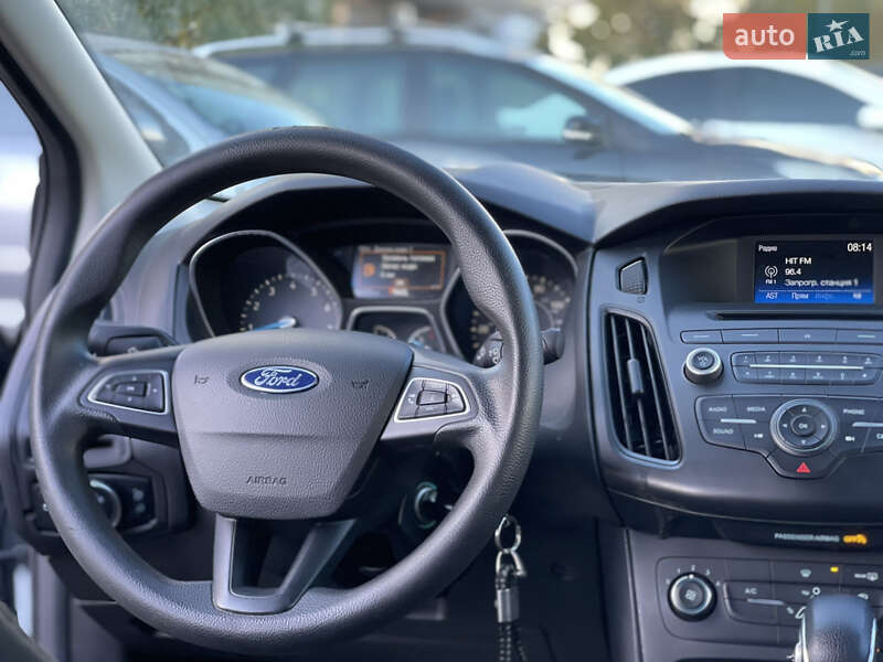 Седан Ford Focus 2016 в Киеве