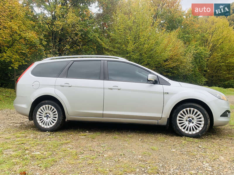 Универсал Ford Focus 2009 в Межгорье
