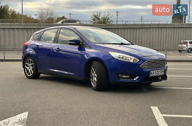 Хэтчбек Ford Focus 2015 в 