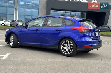 Хэтчбек Ford Focus 2015 в 
