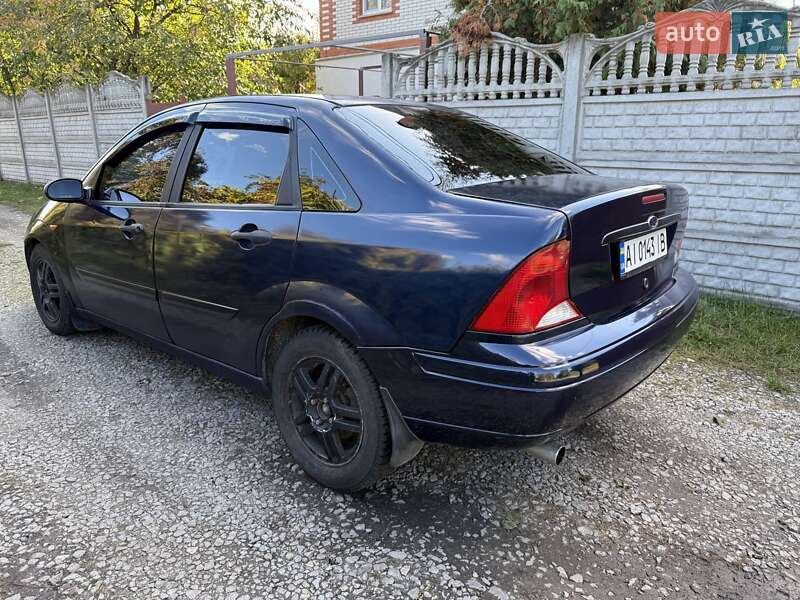 Седан Ford Focus 2003 в Киеве