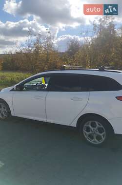 Универсал Ford Focus 2013 в 