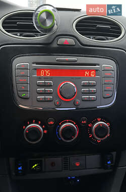 Седан Ford Focus 2008 в 