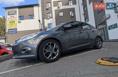 Седан Ford Focus 2013 в 