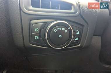 Седан Ford Focus 2013 в 