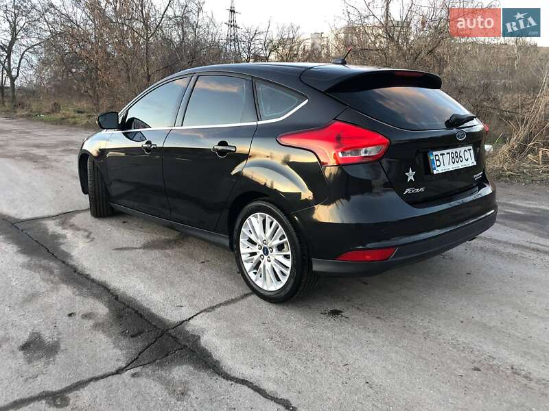 Хэтчбек Ford Focus 2015 в Киеве