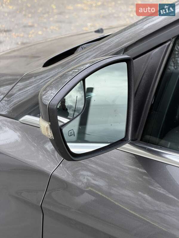 Хэтчбек Ford Focus 2014 в Днепре