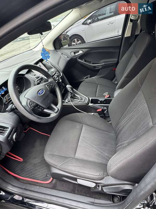 Хетчбек Ford Focus 2017 в Софіївській Борщагівці