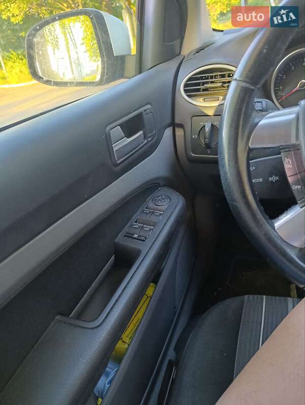 Хэтчбек Ford Focus 2009 в Конотопе