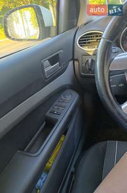 Хетчбек Ford Focus 2009 в  фото 2 Хетчбек Ford Focus 2009 в