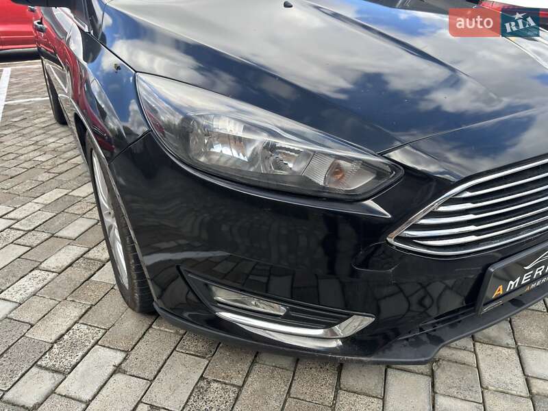 Седан Ford Focus 2015 в Львові