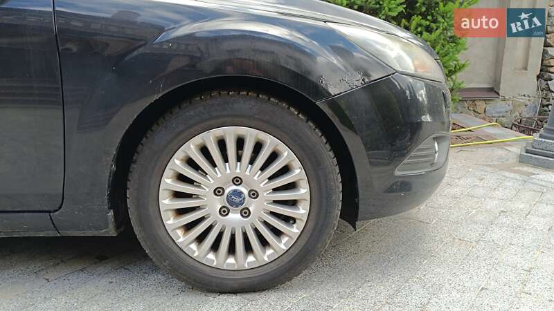 Хэтчбек Ford Focus 2008 в Калиновке