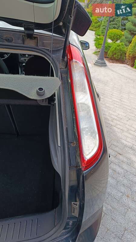 Хэтчбек Ford Focus 2008 в Калиновке