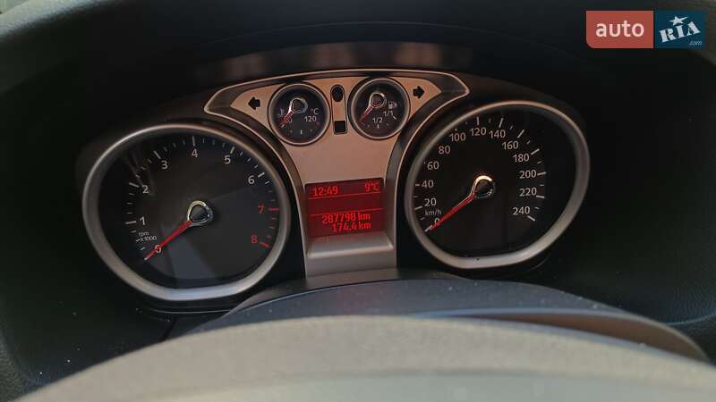 Хэтчбек Ford Focus 2008 в Калиновке