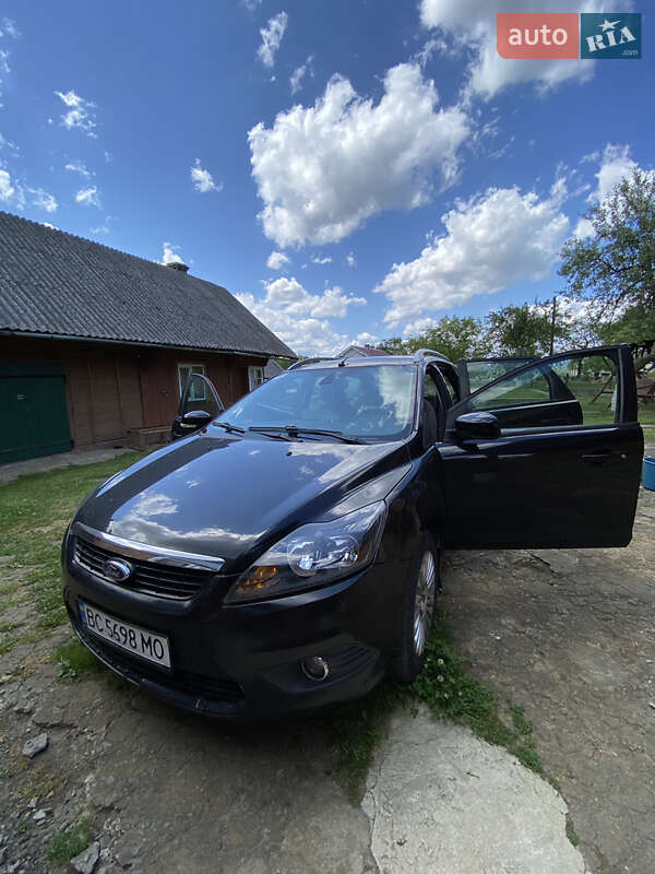 Ford Focus 2010