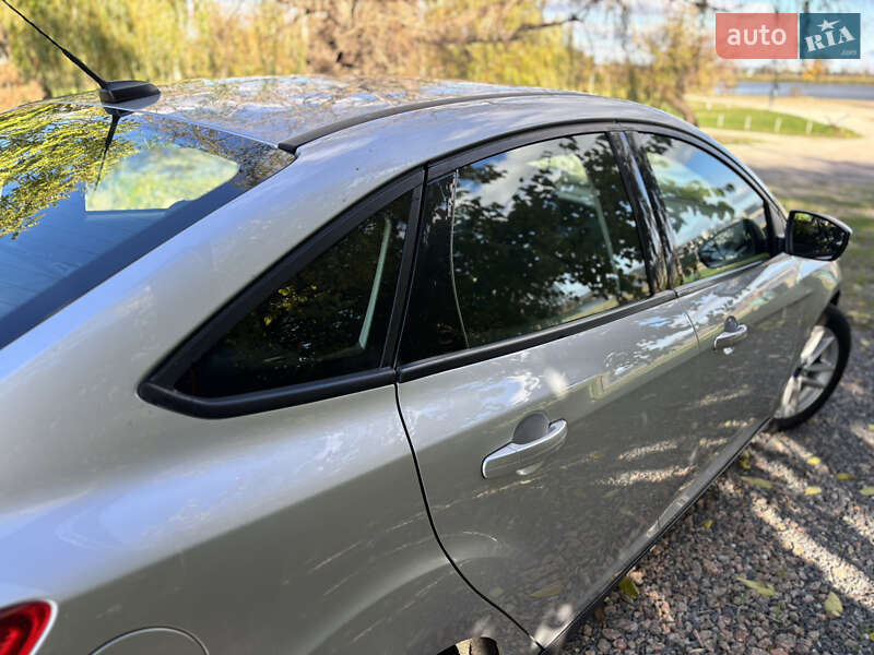 Седан Ford Focus 2015 в Николаеве
