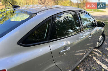 Седан Ford Focus 2015 в 