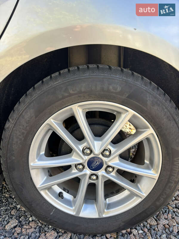 Седан Ford Focus 2015 в Николаеве