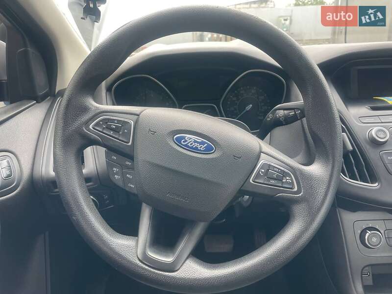 Седан Ford Focus 2016 в Николаеве