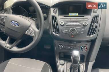Седан Ford Focus 2016 в 