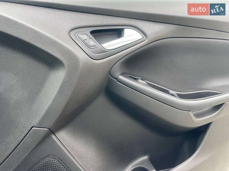 Седан Ford Focus 2016 в Николаеве