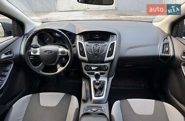 Хетчбек Ford Focus 2013 в 